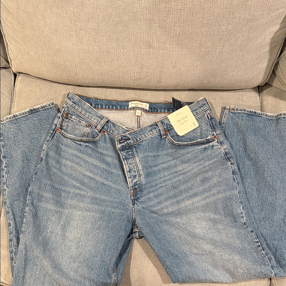 NWT Abercrombie & Fitch High Rise Women Jeans - Light Blue